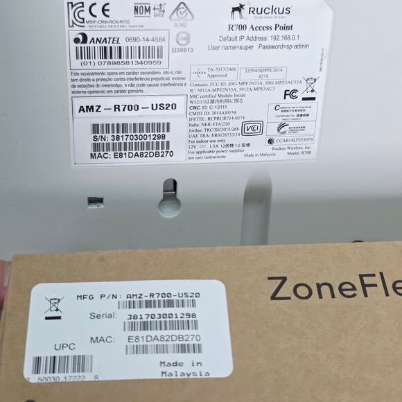 Ruckus ZoneFlex R700 Dual Band Wireless Access Point AMZ-R700-US20 - Picture 5 of 12